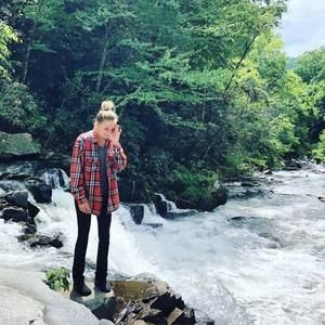 Meet your Posher, Taylor